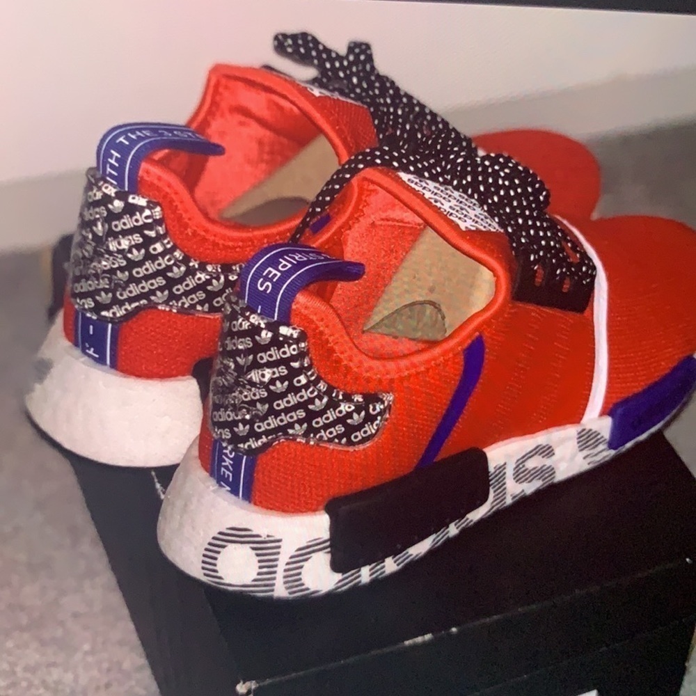 Adidas - Picture 2 of 3